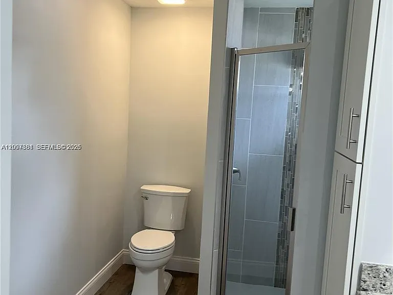 634 Royce Rd — Photo 11