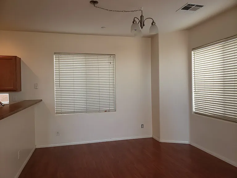 8904 Nautilus Vista Ct — Photo 32