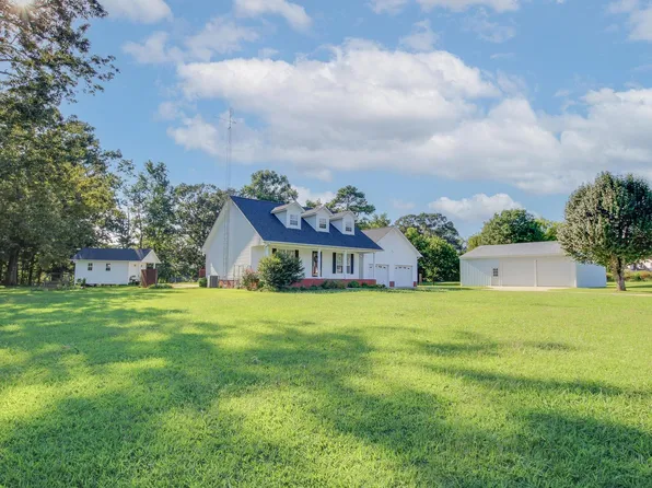 111 County Road 1279, Vinemont, AL 35179