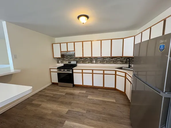 147 Beach 97th St Floor 2, Far Rockaway, NY 11693