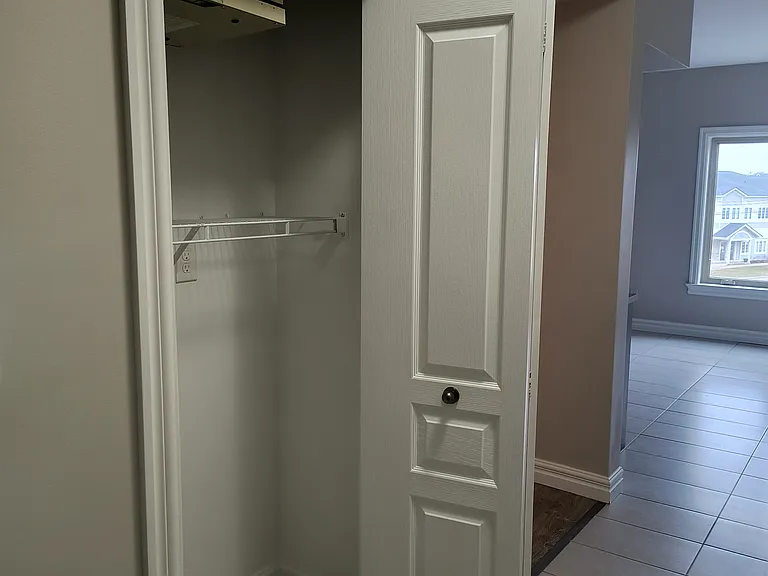 40 Flanders Ct — Photo 7