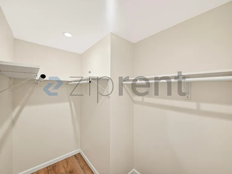 4013 S Harvard Blvd — Photo 10