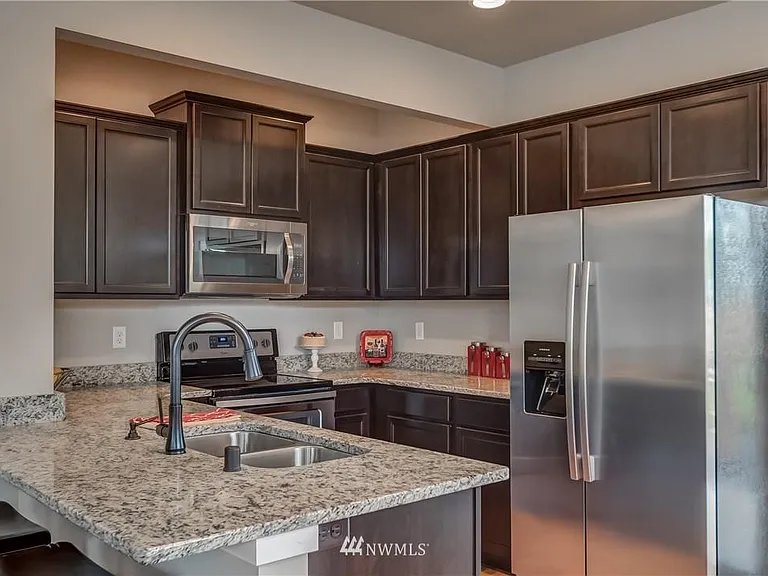 1419 Texas St — Photo 4