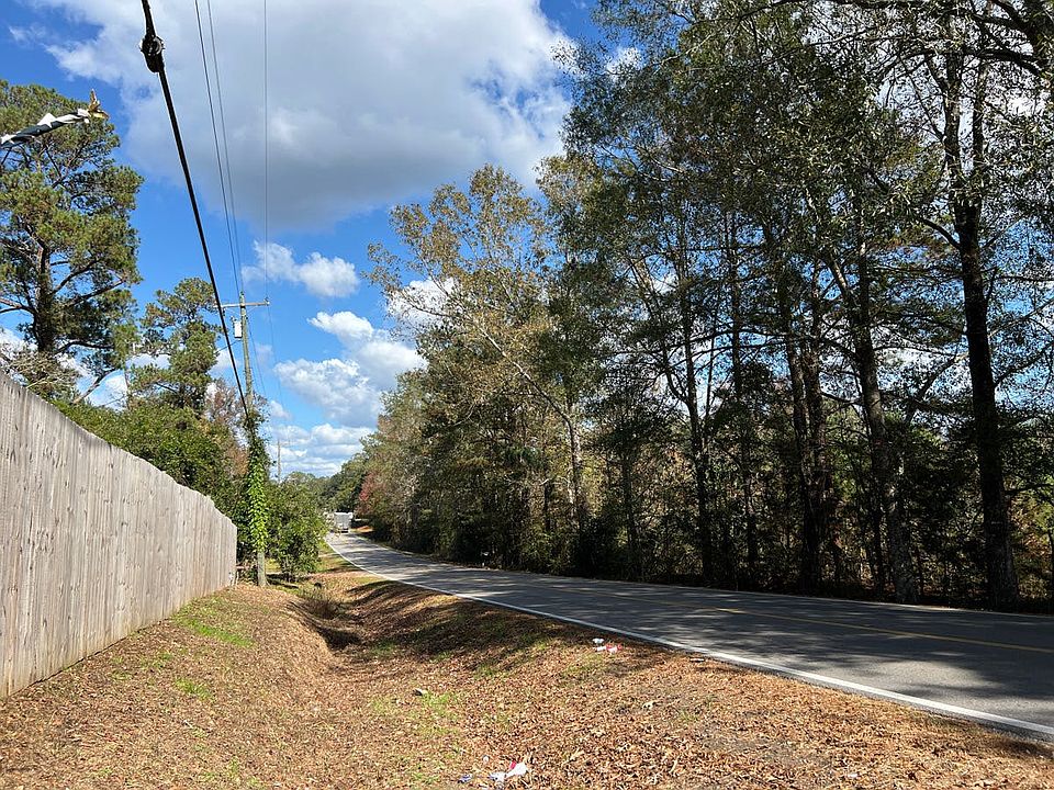 2nd image of 3588 Sharon Rd