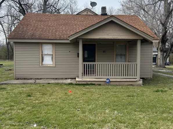 61 Jarvis Pl, East Saint Louis, IL 62207