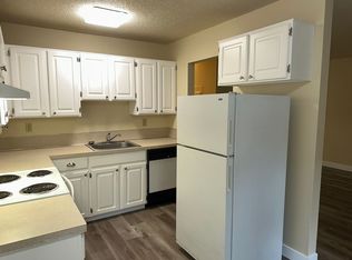 Village Square Apartments, Portland, OR 97222