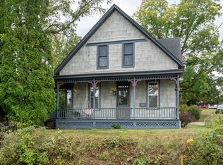 2595 Greeley St, Dubuque, IA 52001