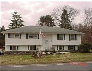1st image of 20 Willow Ln
