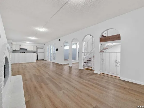 3729 Big Meadows St, San Antonio, TX 78230