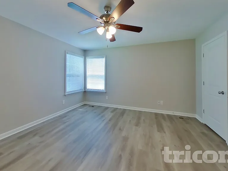 1856 Emily Ln — Photo 5