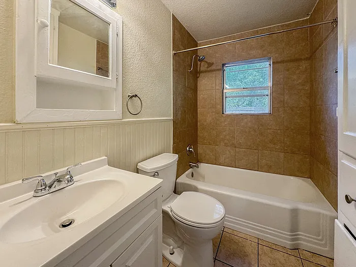 1916 Houston Pl — Photo 13
