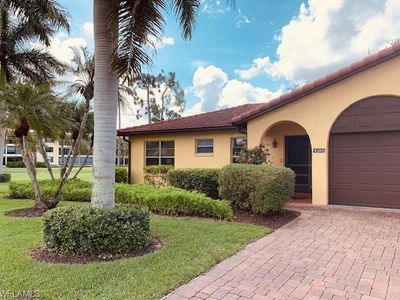 1095 Forest Lakes Dr, Naples, FL, 34105