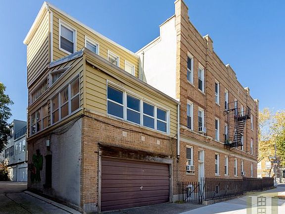 3rd image of 1601 11th Ave