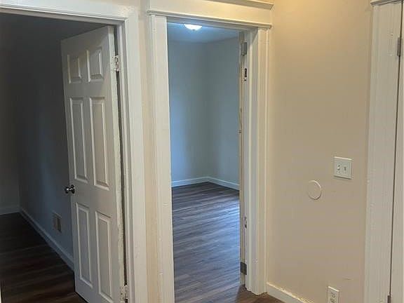 5th image of 49 Santee St