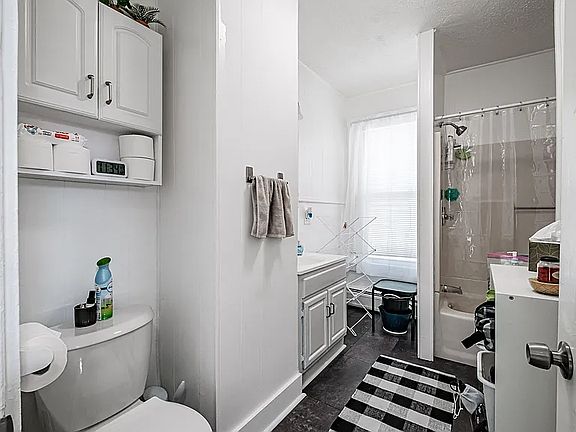 Spacious, recently updated bathroom