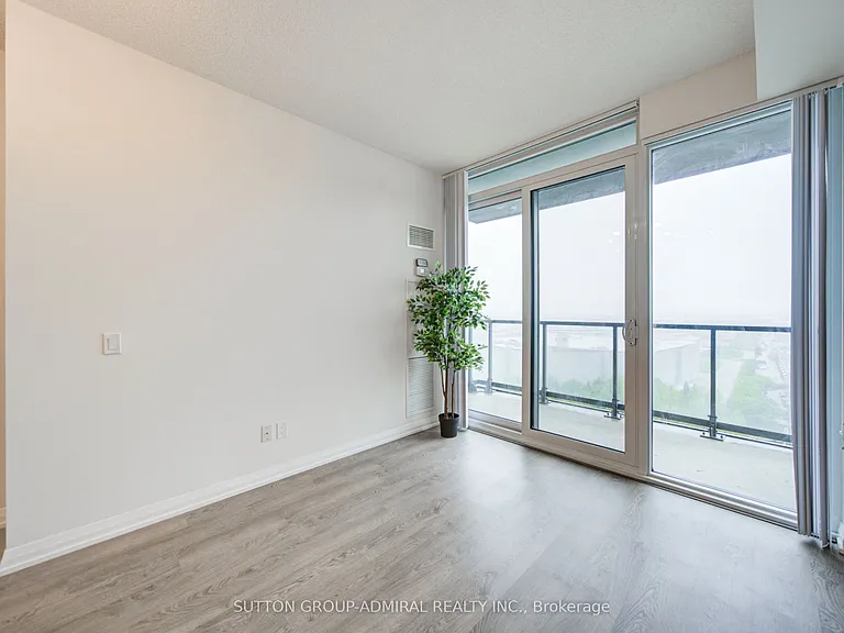 7895 Jane St #1716 — Photo 17