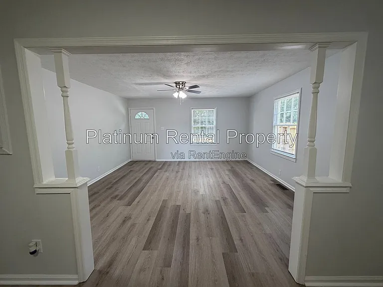 1868 Quarry Rd NW — Photo 6
