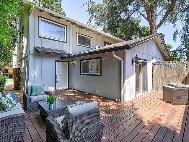 1st image of 292 Leslie Ct #B