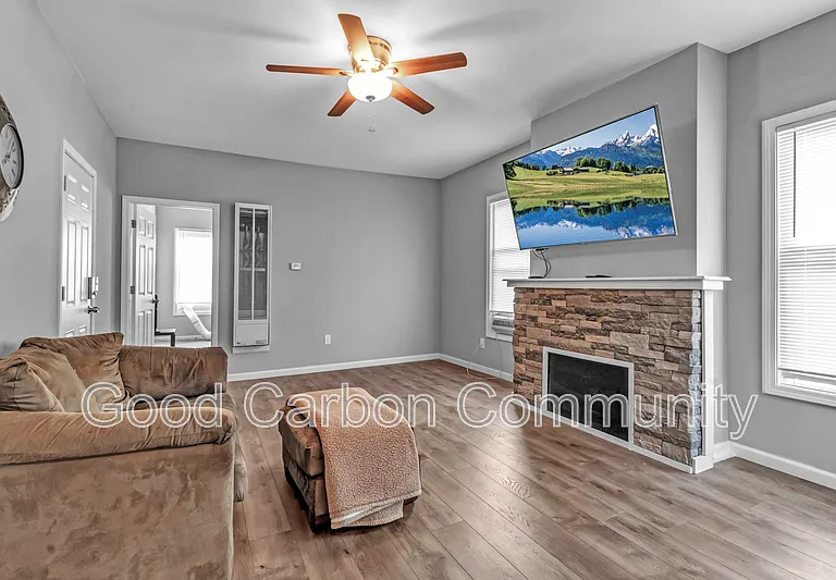 1246 West Ave #2 — Photo 3