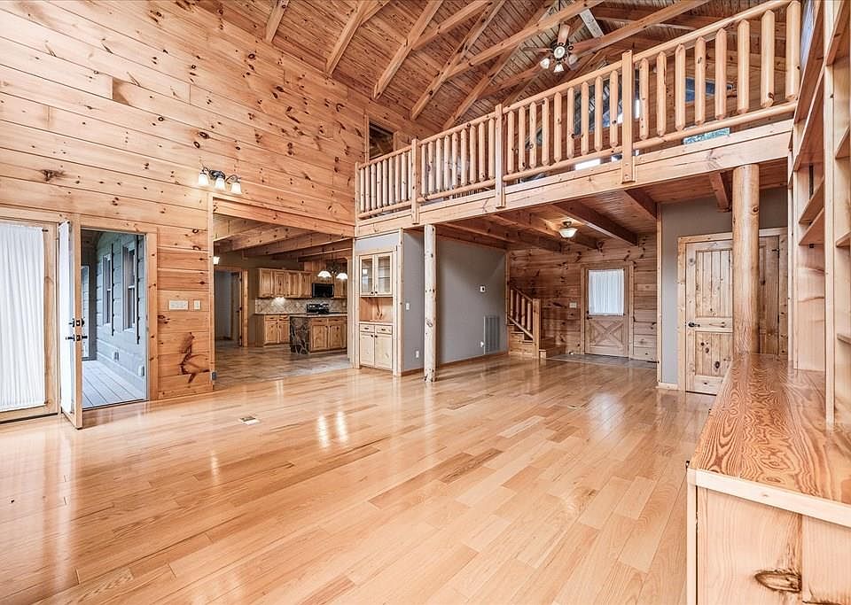 19th image of 2442 Long Branch Rd