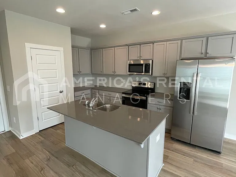 2141 Ellsworth Loop Rd — Photo 7