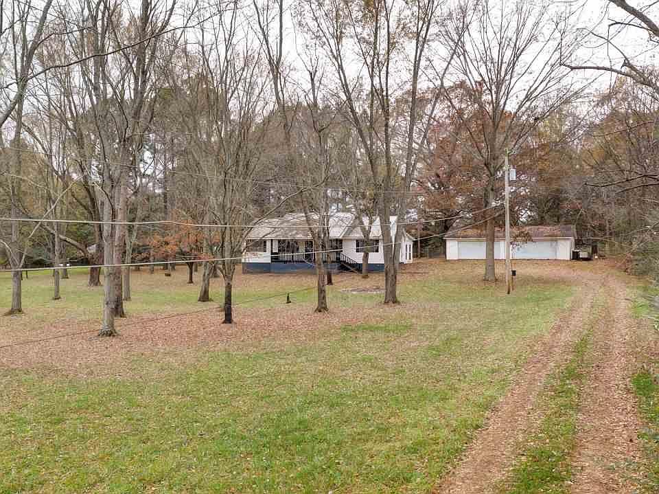 1st image of 108 Oakwood Meadows Dr