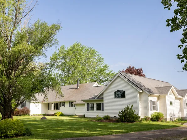 7222 Smith Rd, Alpena, MI 49707