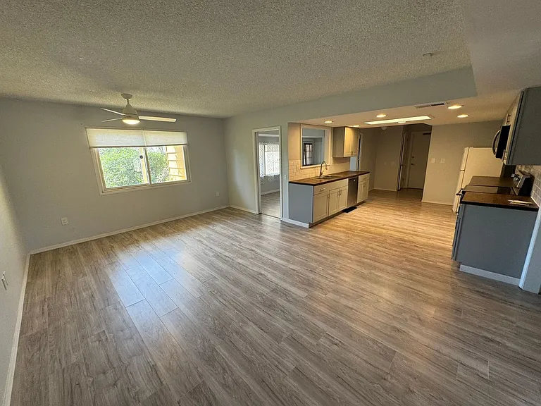 19838 N Pine Springs Dr — Photo 6