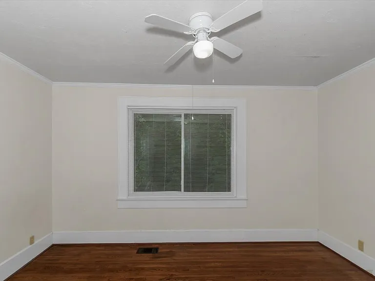 3160 Lake Ave — Photo 15
