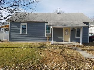 813 15th St, Aurora, NE 68818