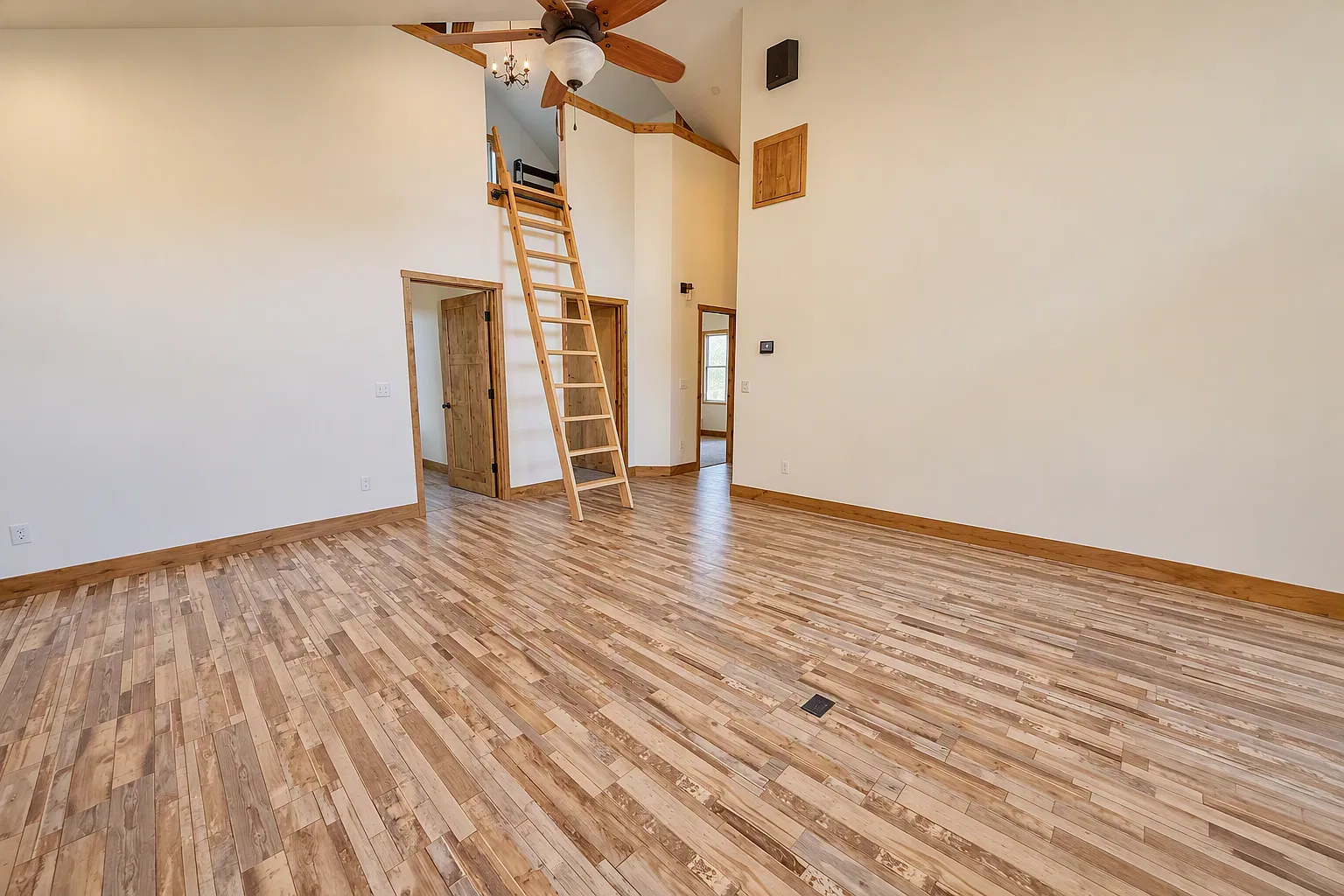 Gorgeous Mountain Home! — Photo 4