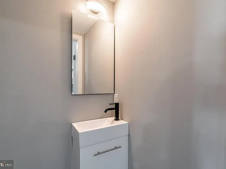 1223 Leopard St #5 — Photo 7