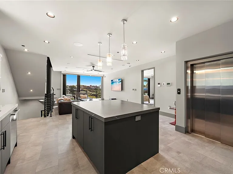 228 Hazel Dr — Photo 17