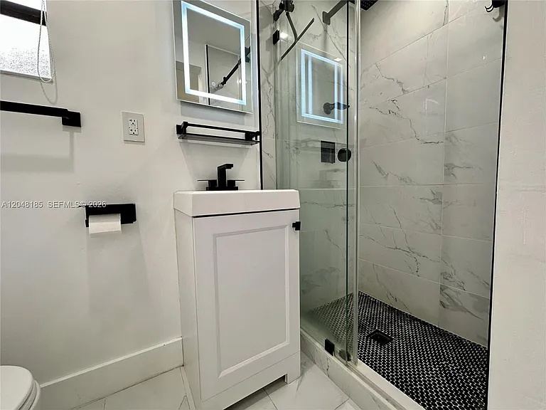 1309 NW 55th Ter #STUDIO — Photo 6