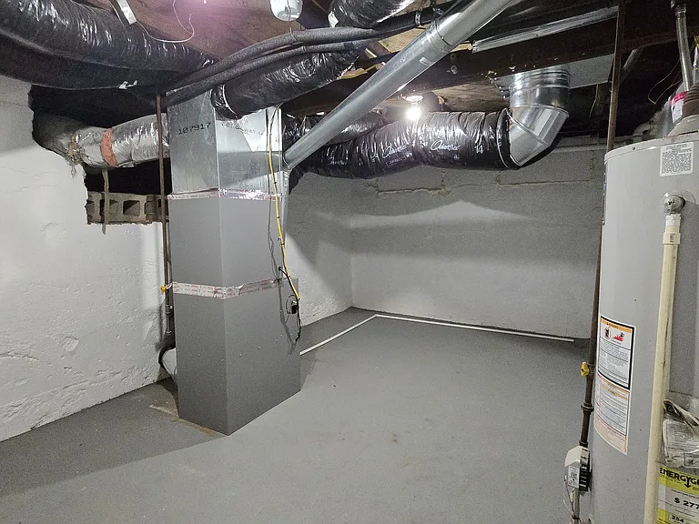 1202 N Summit St — Photo 8