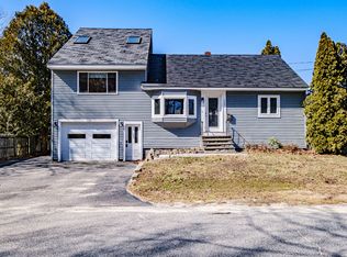 127 Bonnybank Ter, South Portland, ME 04106