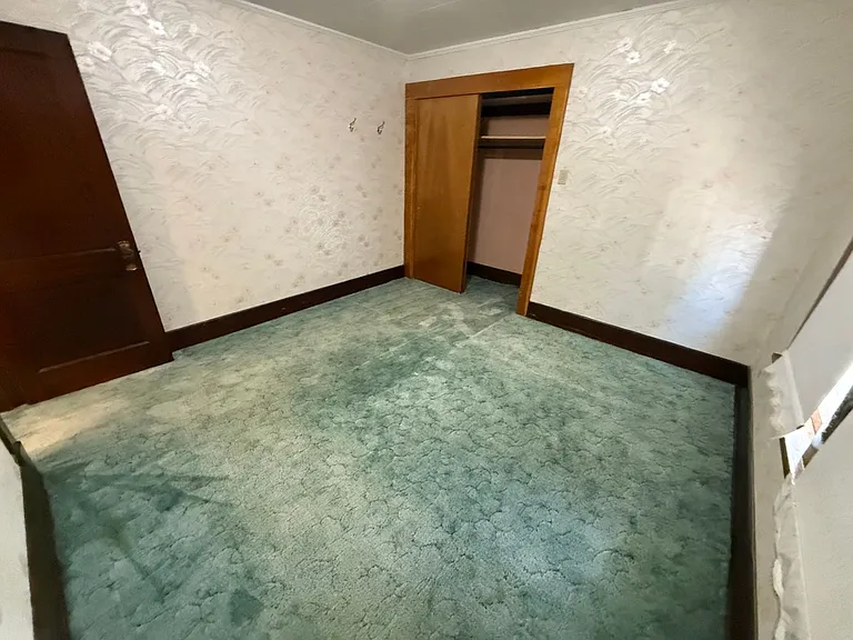 825 N Broadway Ave. — Photo 30