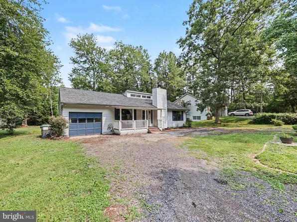 4303 Lakeview Pkwy, Locust Grove, VA 22508