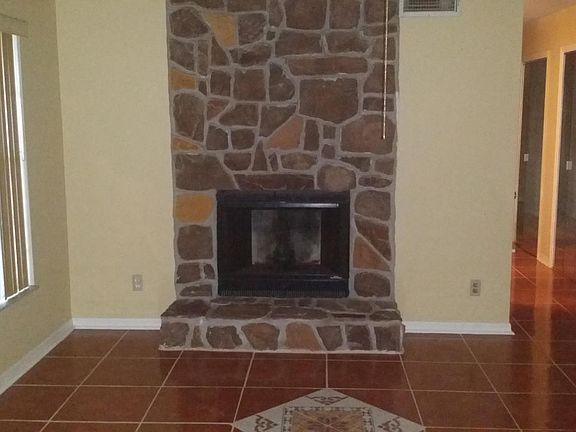 4th image of 6390 Dickens Dr