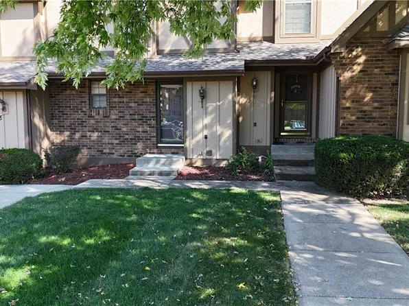 1603 Buckingham St, Saint Joseph, MO 64506