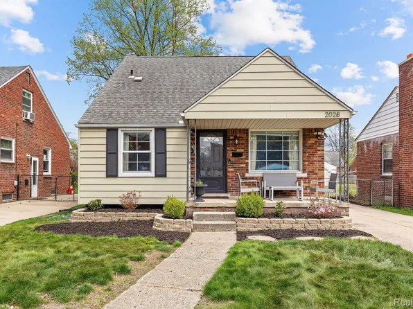 2028 N Franklin St, Dearborn, MI 48128