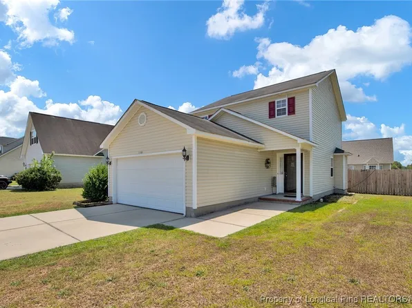 1504 Belews Creek Ln, Fayetteville, NC 28312