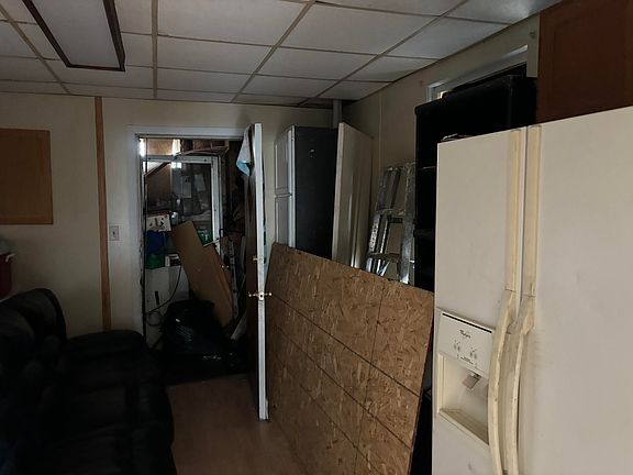 4th image of 4017 Grand Blvd