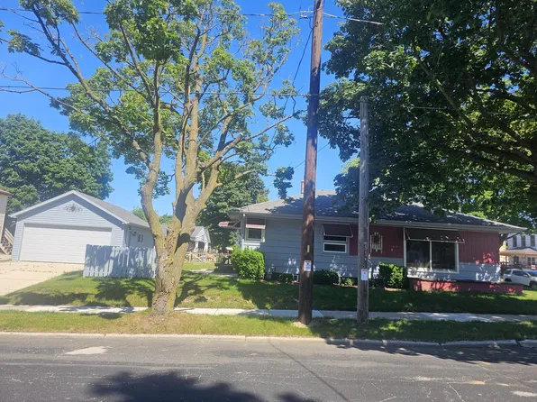 1714 Madison STREET, Manitowoc, WI 54220