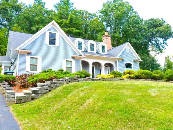 38 Hemlock Ln, Painted Post, NY 14870