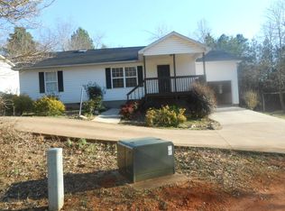 221 Orchard Ln, Seneca, SC 29672