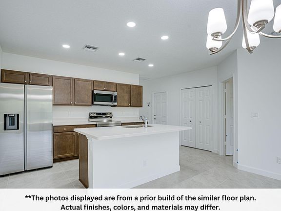 4th image of 1167 Schumann Drive