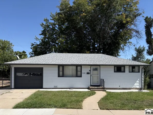 1620 Iroquois Rd, Pueblo, CO 81001