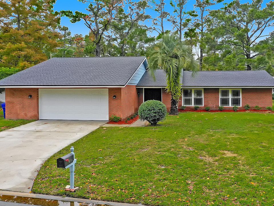 1st image of 89 Sanchez Dr E