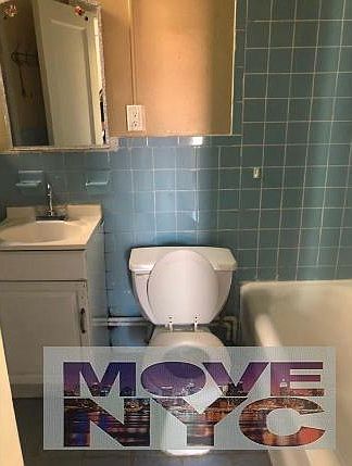 1st image of 2549 Radcliff Ave APT 2